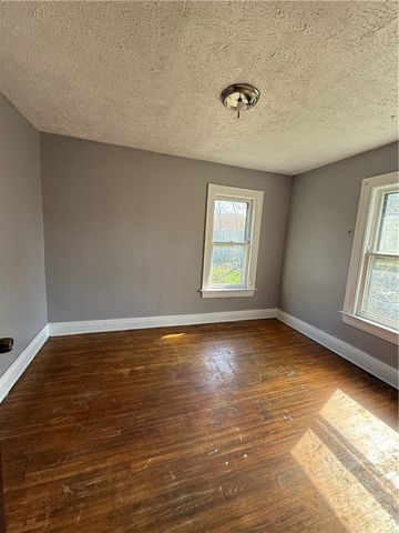 289 Emerson Street, Rochester, NY 14613