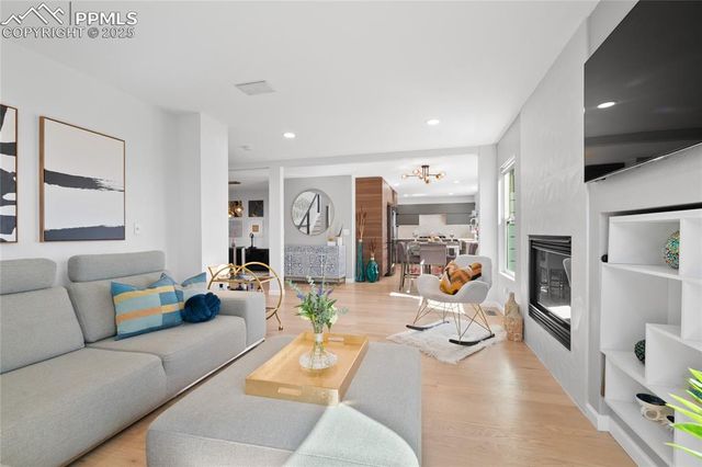 17010 Mountain Lake Drive, Monument, CO 80132