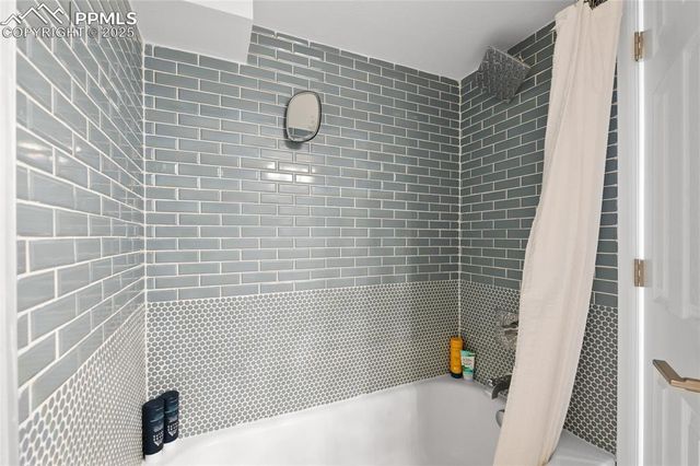 17010 Mountain Lake Drive, Monument, CO 80132