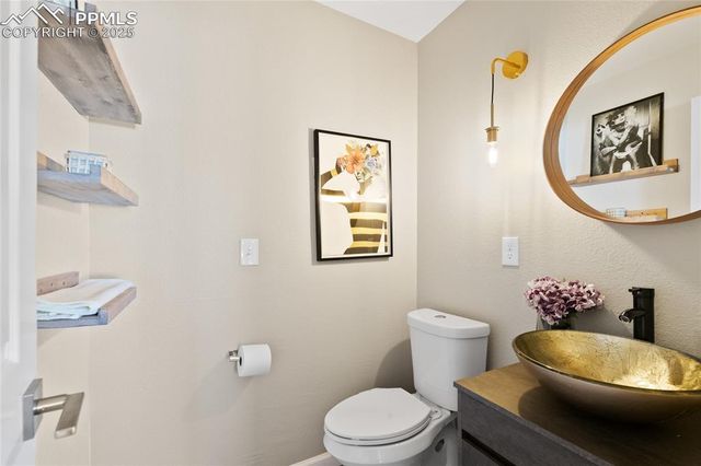 17010 Mountain Lake Drive, Monument, CO 80132