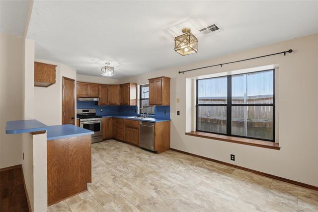 10809 Ashton Terrace, Midwest City, OK 73130
