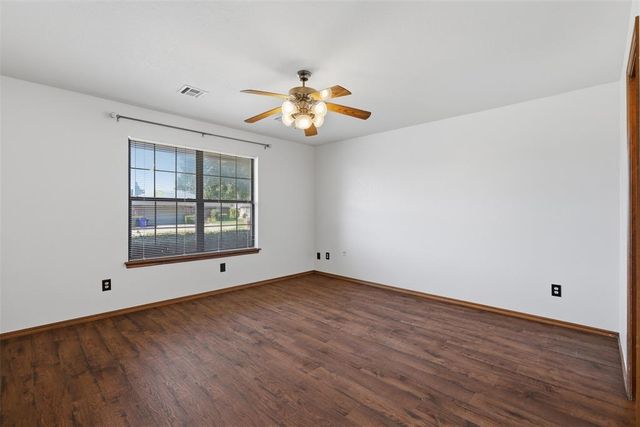 10809 Ashton Terrace, Midwest City, OK 73130