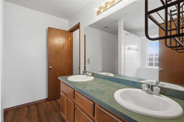 10809 Ashton Terrace, Midwest City, OK 73130