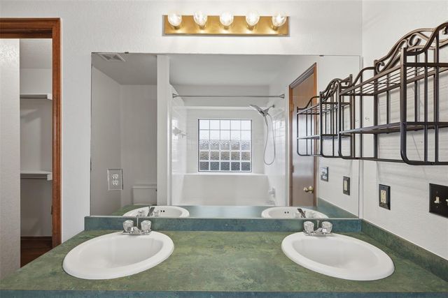 10809 Ashton Terrace, Midwest City, OK 73130