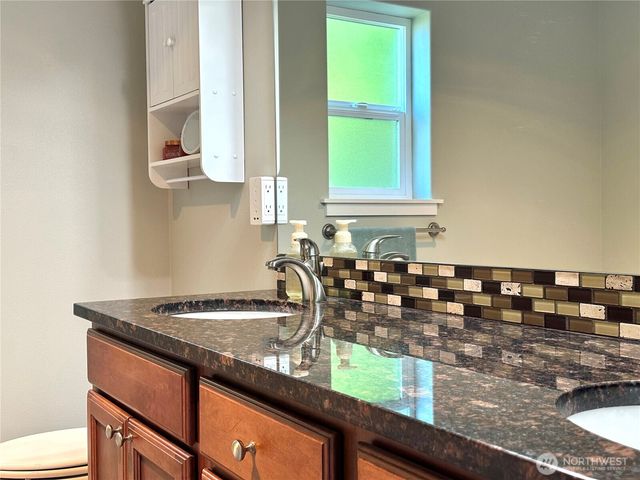 3710 W 7th Street, Anacortes, WA 98221