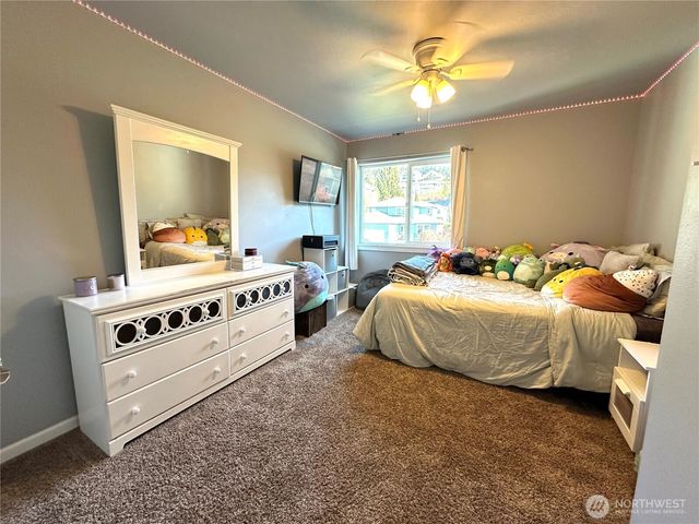 3710 W 7th Street, Anacortes, WA 98221