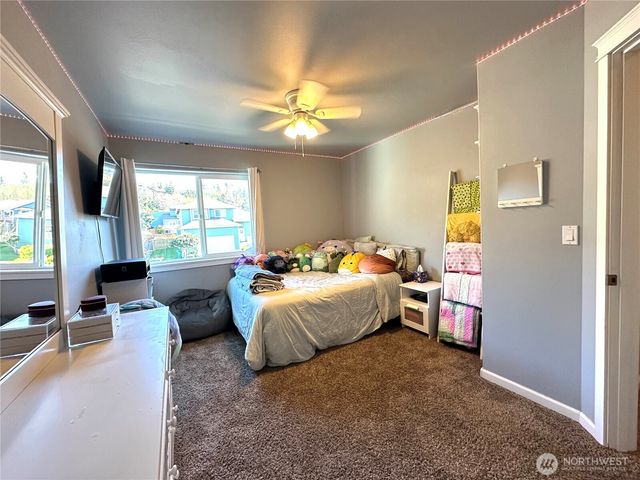 3710 W 7th Street, Anacortes, WA 98221