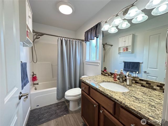 3710 W 7th Street, Anacortes, WA 98221