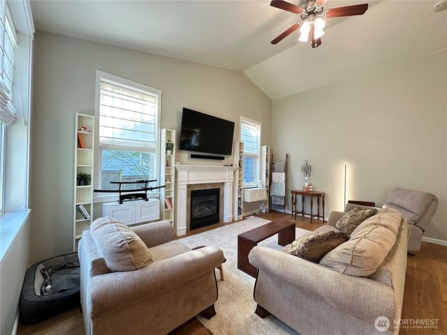 3710 W 7th Street, Anacortes, WA 98221