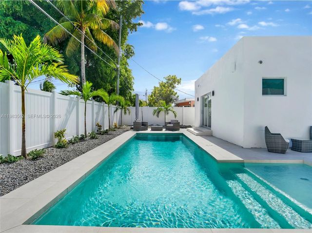 7525 Buccaneer Ave, North Bay Village, FL 33141