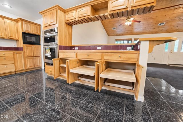 150128 Paul Drive, La Pine, OR 97739