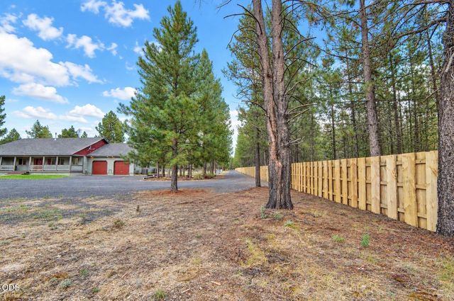 150128 Paul Drive, La Pine, OR 97739