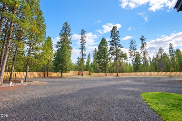 150128 Paul Drive, La Pine, OR 97739