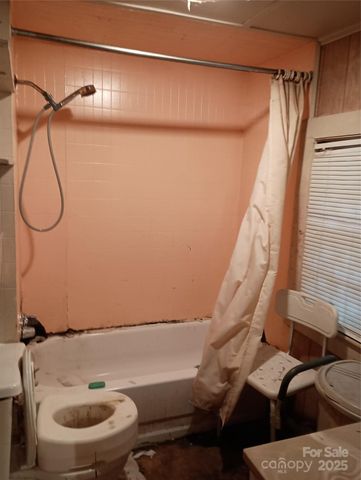 524 North Drive, Cherryville, NC 28021