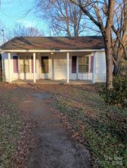 524 North Drive, Cherryville, NC 28021