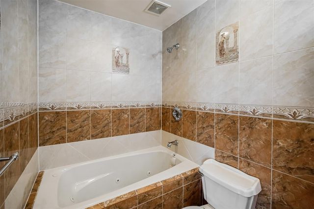 5961 NW 14th Ct, Sunrise, FL 33313