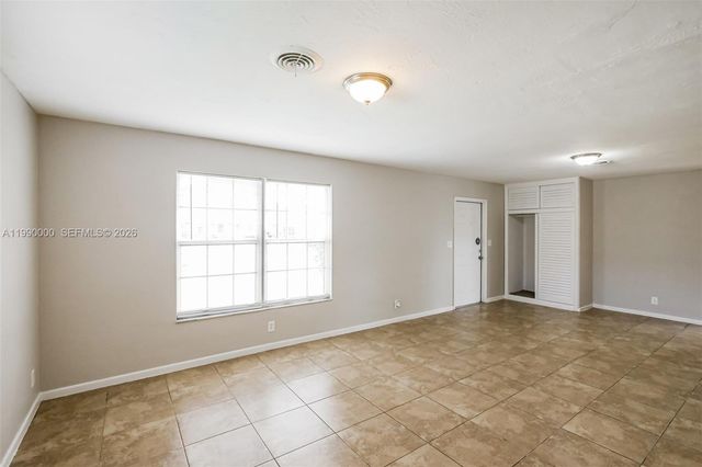 5961 NW 14th Ct, Sunrise, FL 33313