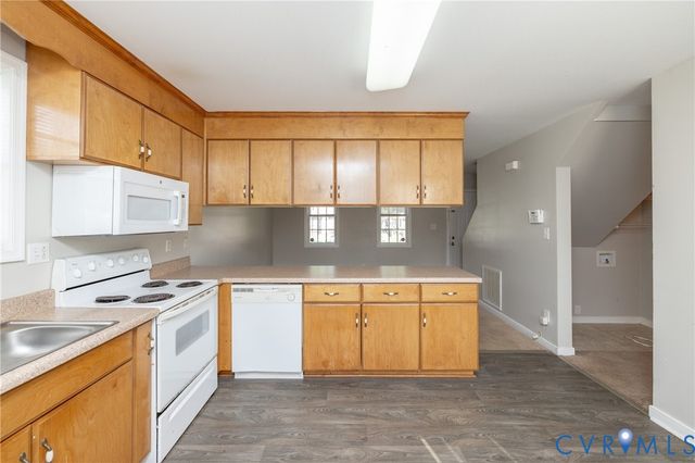 2112 Trenton St, Hopewell, VA 23860