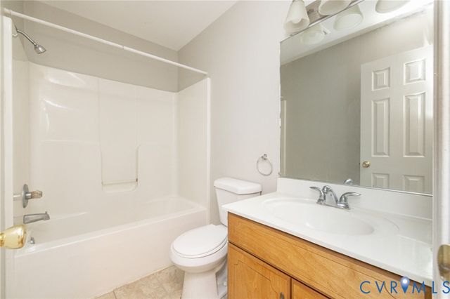 2112 Trenton St, Hopewell, VA 23860