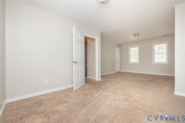 2112 Trenton St, Hopewell, VA 23860