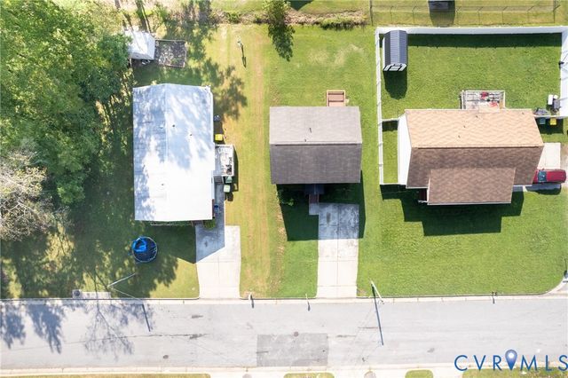 2112 Trenton St, Hopewell, VA 23860