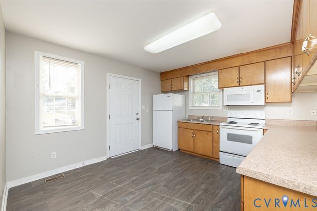 2112 Trenton St, Hopewell, VA 23860
