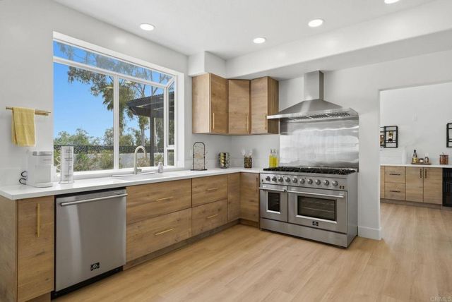 5842 Ranch View Road, Oceanside, CA 92057