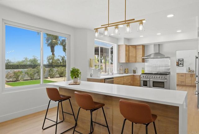 5842 Ranch View Road, Oceanside, CA 92057