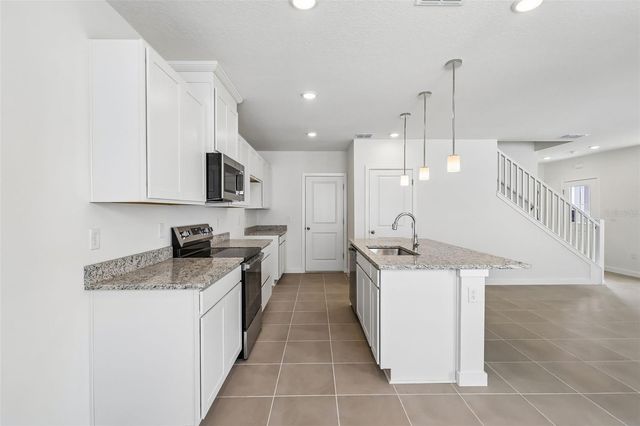 2692 MEADOW CREST DRIVE, St Cloud, FL 34773