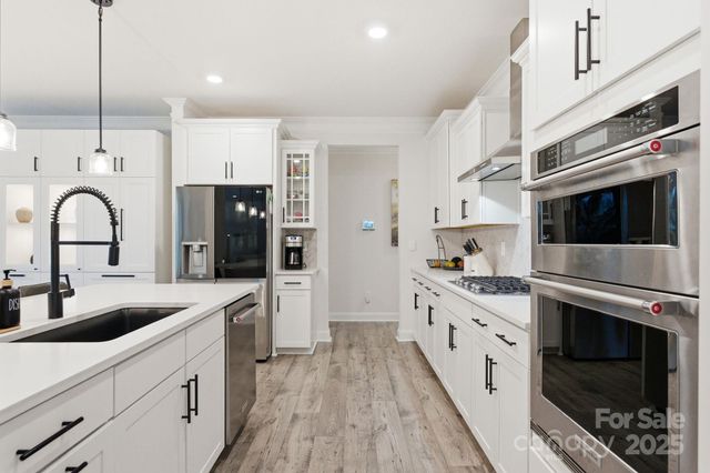 5011 English Laurel Court, Huntersville, NC 28078