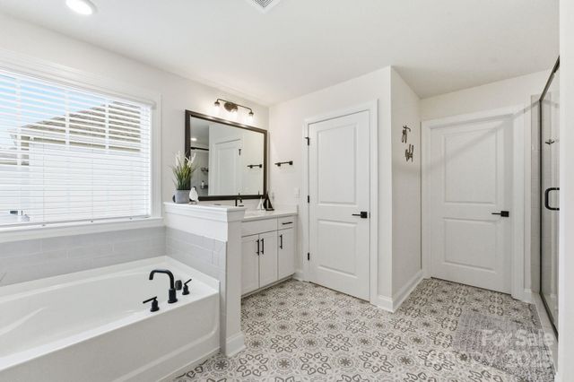 5011 English Laurel Court, Huntersville, NC 28078