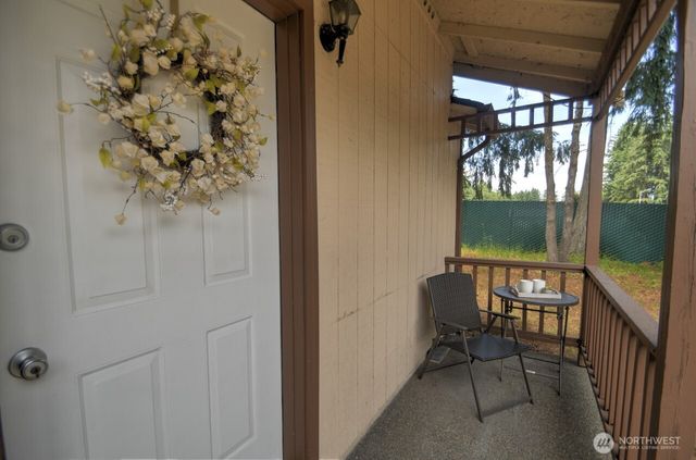 571 Malibu Drive SE, Lacey, WA 98503