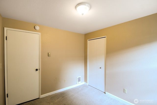 571 Malibu Drive SE, Lacey, WA 98503