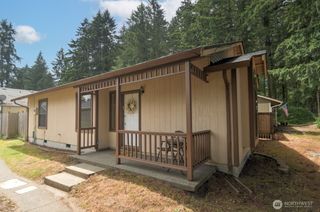 571 Malibu Drive SE, Lacey, WA 98503