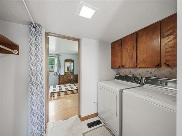 106 Savannah Gardner Rd, Shenango Twp, PA 16101