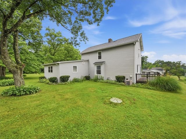 106 Savannah Gardner Rd, Shenango Twp, PA 16101