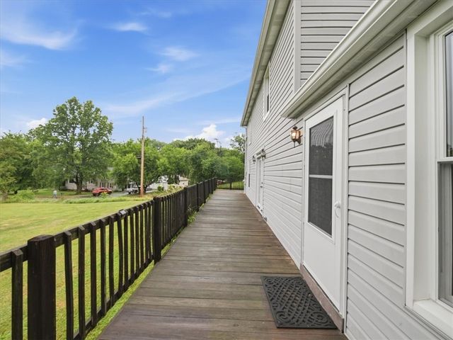 106 Savannah Gardner Rd, Shenango Twp, PA 16101