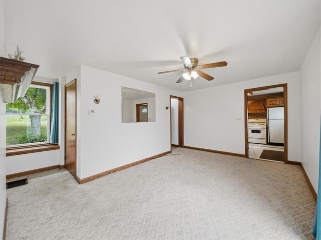 106 Savannah Gardner Rd, Shenango Twp, PA 16101