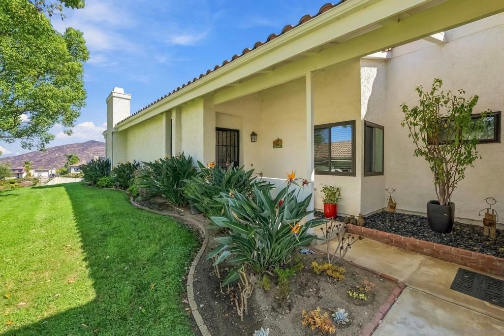 17824 Villamoura Dr, Poway, CA 92064 — photo 2