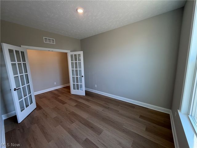 435 Caravel Court, Avon Lake, OH 44012