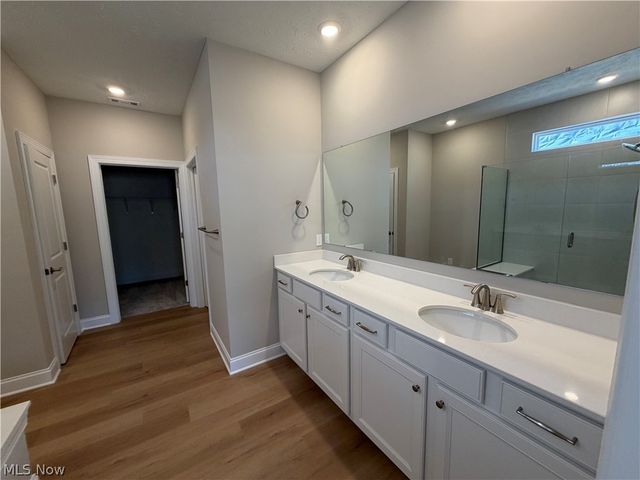 435 Caravel Court, Avon Lake, OH 44012