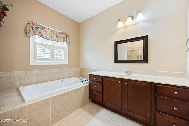 1620 Golfers Ridge Drive SE, Bolivia, NC 28422