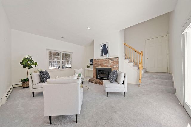 15 Great Plain Ave, Wellesley, MA 02482