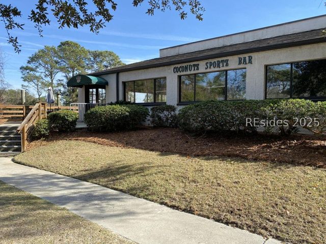 40 Folly Field Road 233, Hilton Head Island, SC 29928