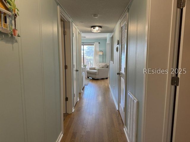 40 Folly Field Road 233, Hilton Head Island, SC 29928