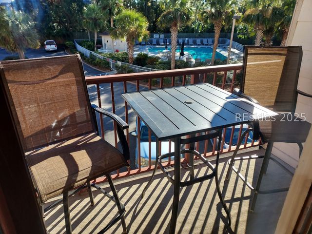 40 Folly Field Road 233, Hilton Head Island, SC 29928