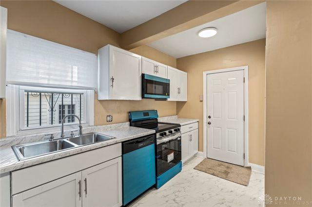 212 E Beechwood Avenue, Dayton, OH 45405