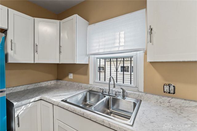 212 E Beechwood Avenue, Dayton, OH 45405