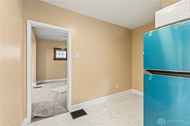 212 E Beechwood Avenue, Dayton, OH 45405