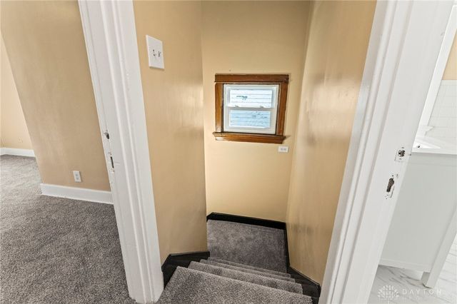 212 E Beechwood Avenue, Dayton, OH 45405